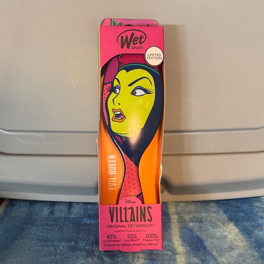 Disney Villains Evil Queen Wet Hairbrush